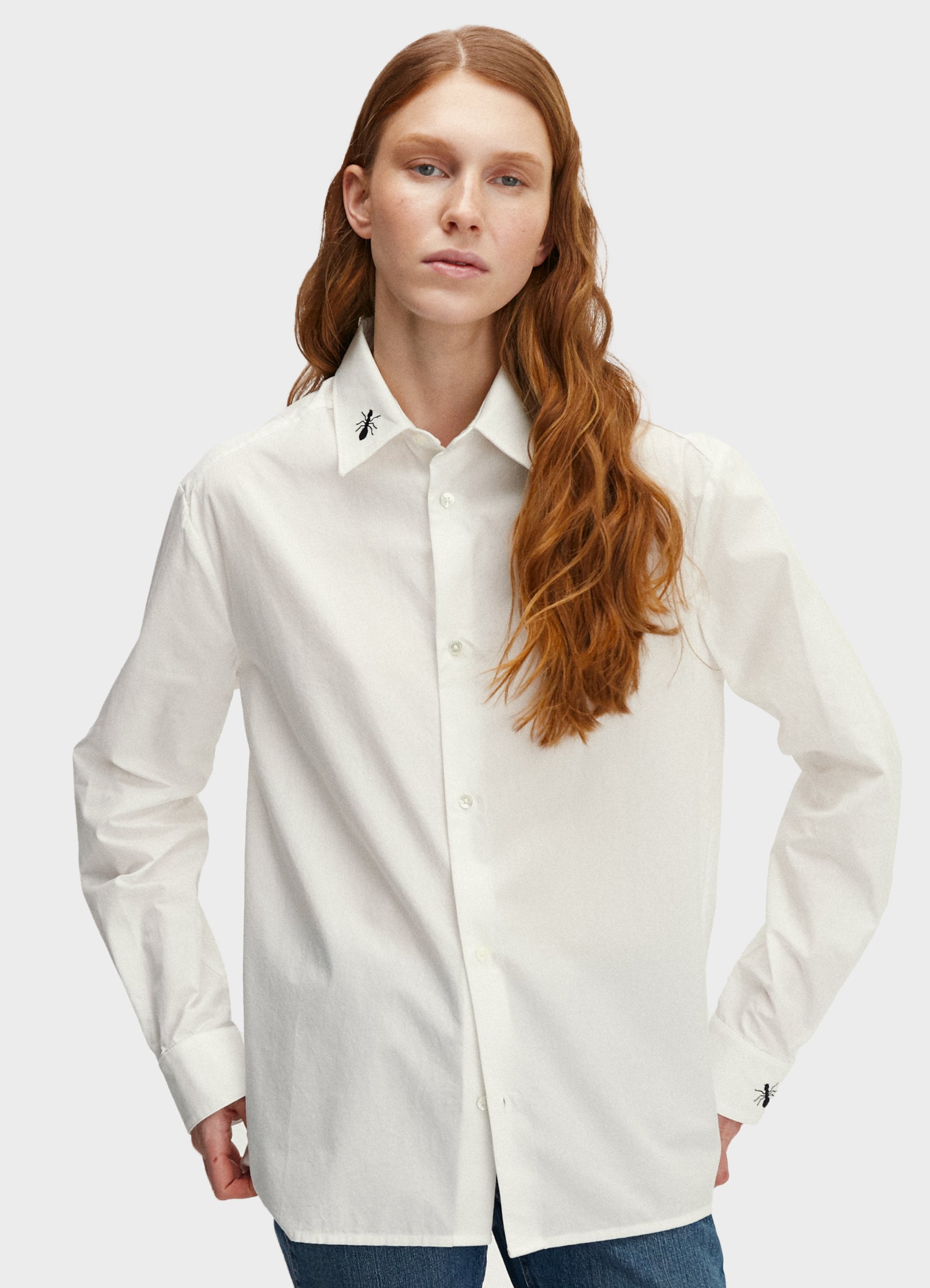 Le mannequin mesure 1m77 et porte une taille XS.