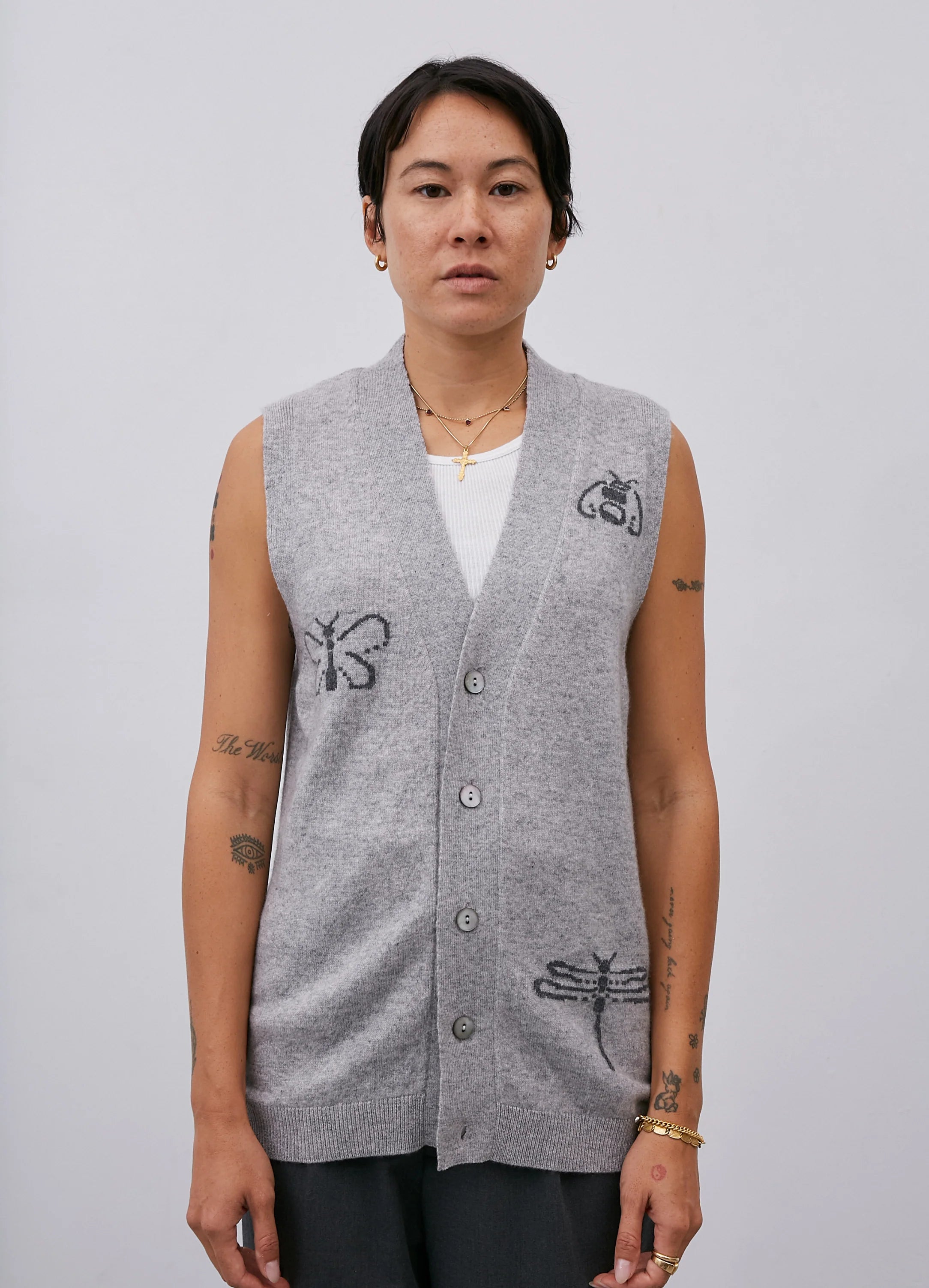 Le mannequin mesure 1m70 et porte une taille XS.