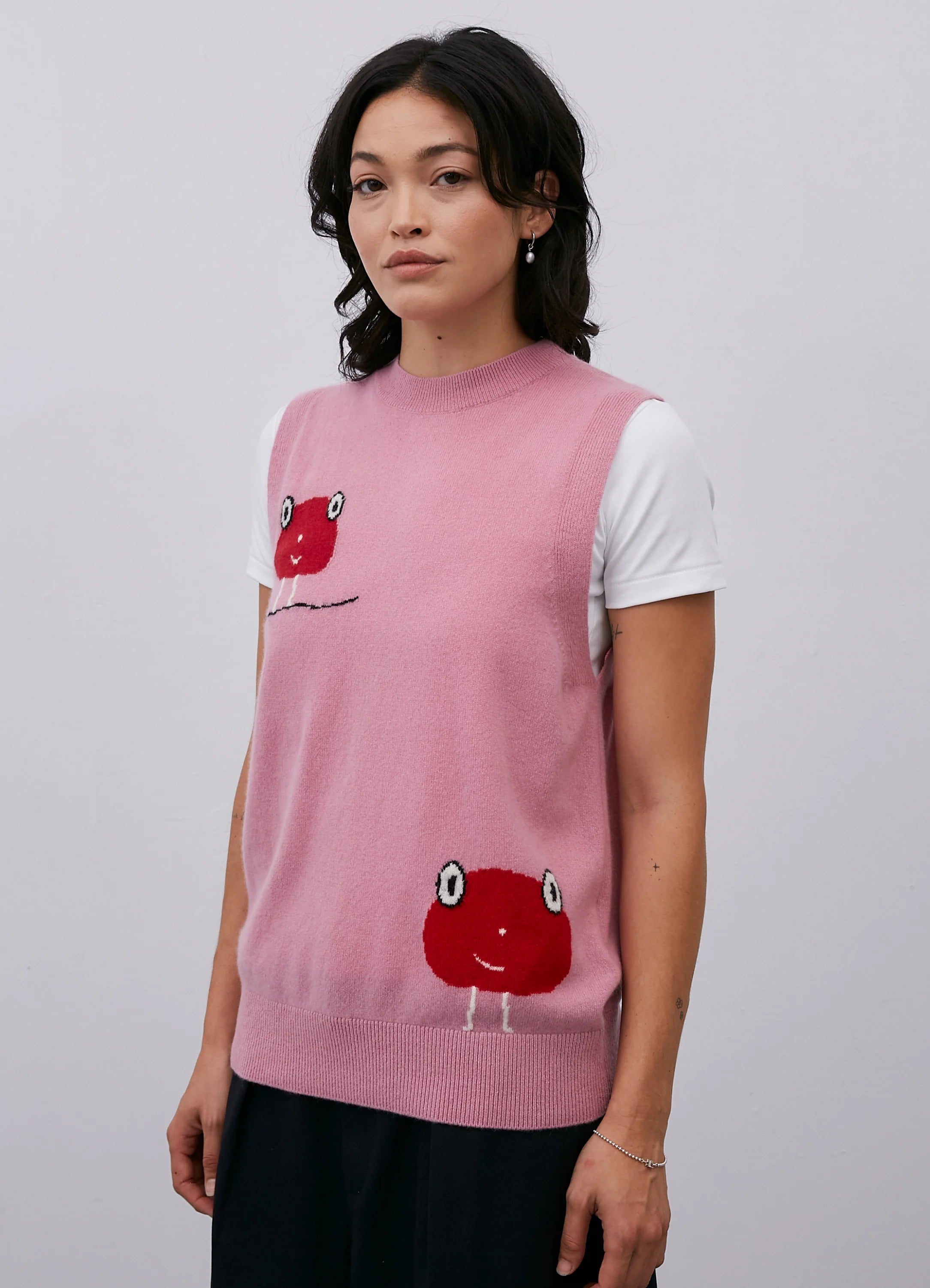 Le mannequin mesure 1m73 et porte une taille XS.