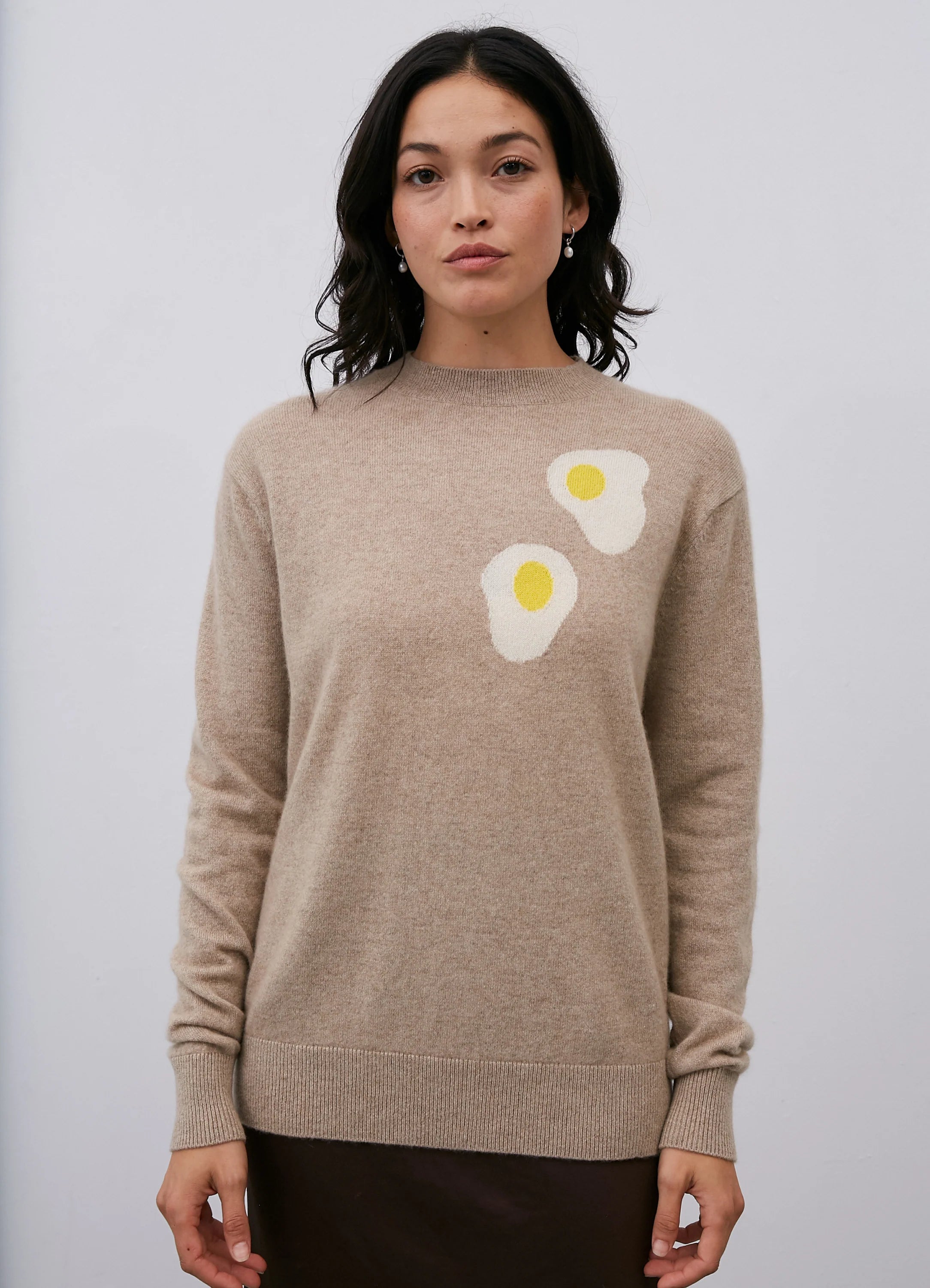 Le mannequin mesure 1m73 et porte une taille XS.