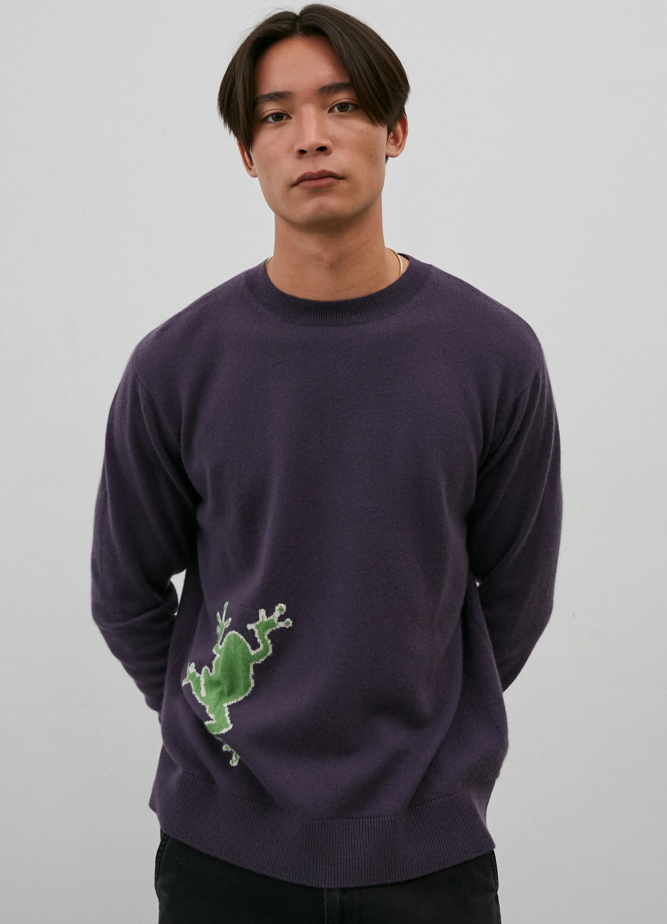 Le mannequin mesure 1m88 et porte une taille M.