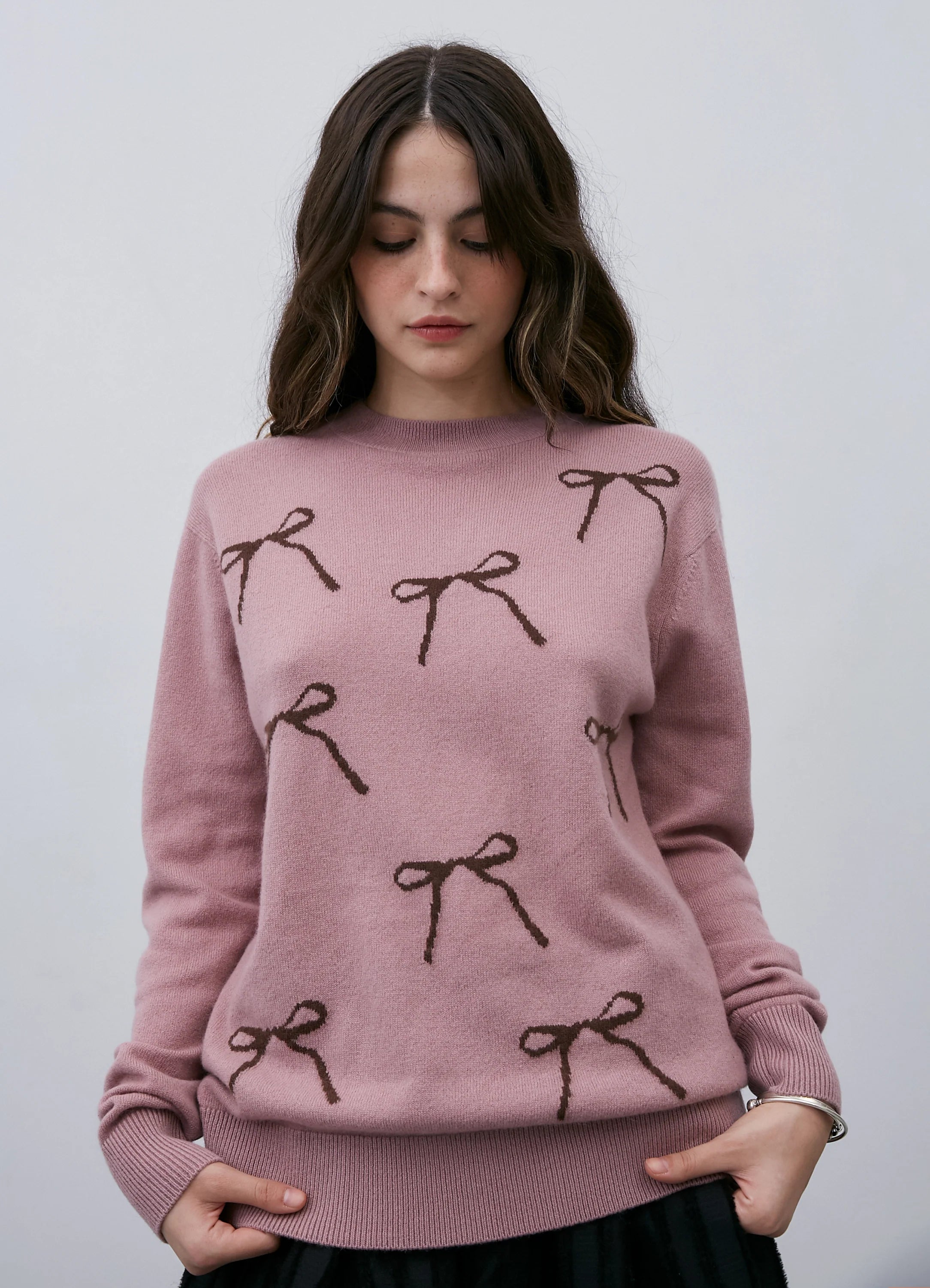 Le mannequin mesure 1m73 et porte une taille XS.